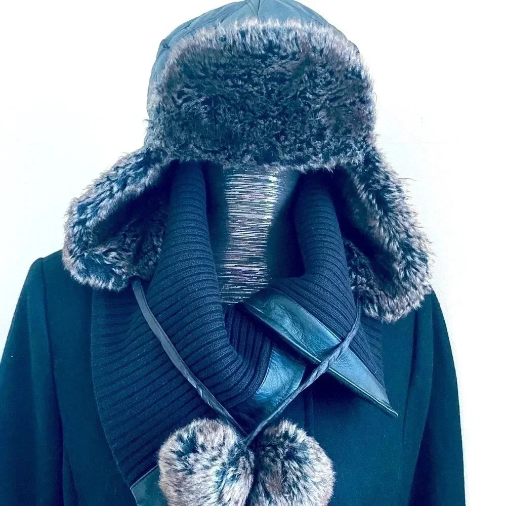 NATHANIEL COLE Designed by CROWNCAP PLUSHY  WINTER HAT